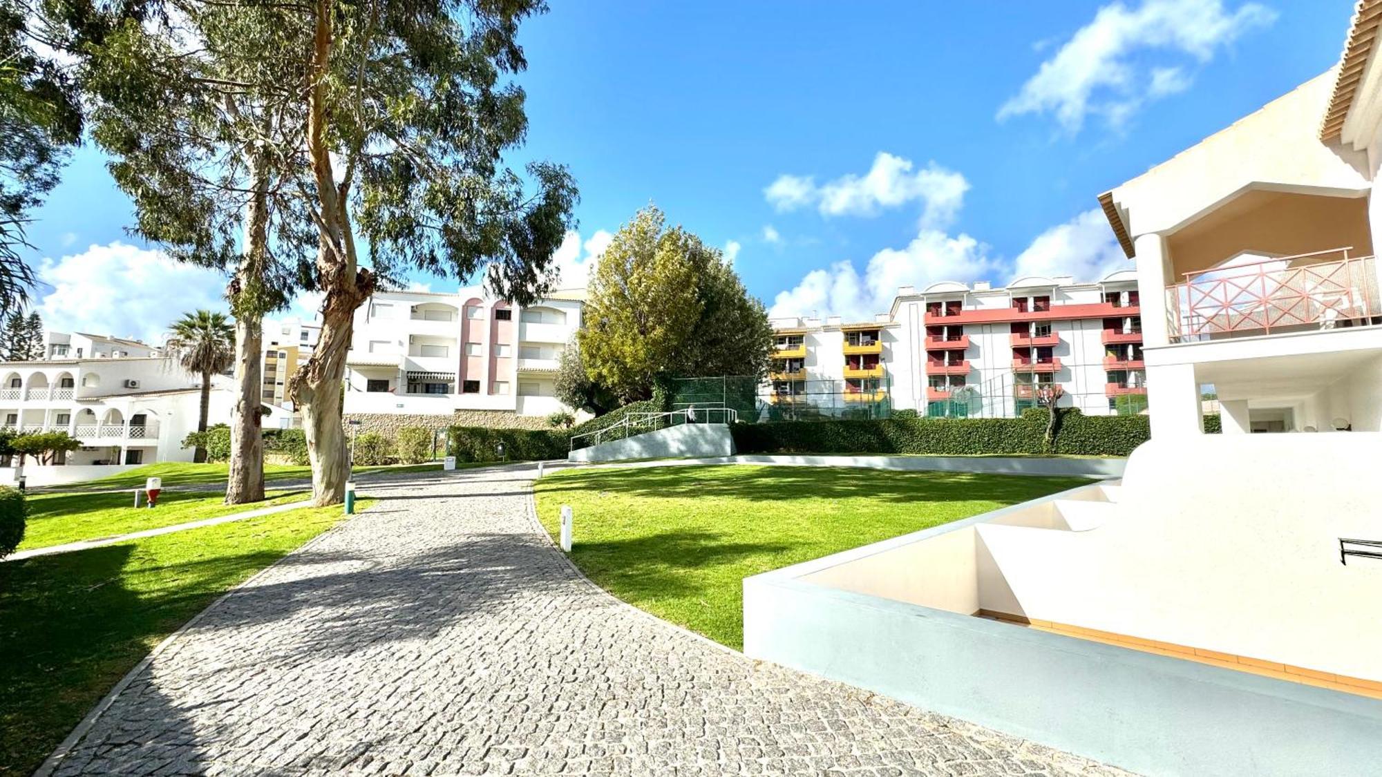 Praia Da Rocha, Vila Rosa, T1, Piscinas, Parqueamento E Internet By Ig ポルティマン エクステリア 写真