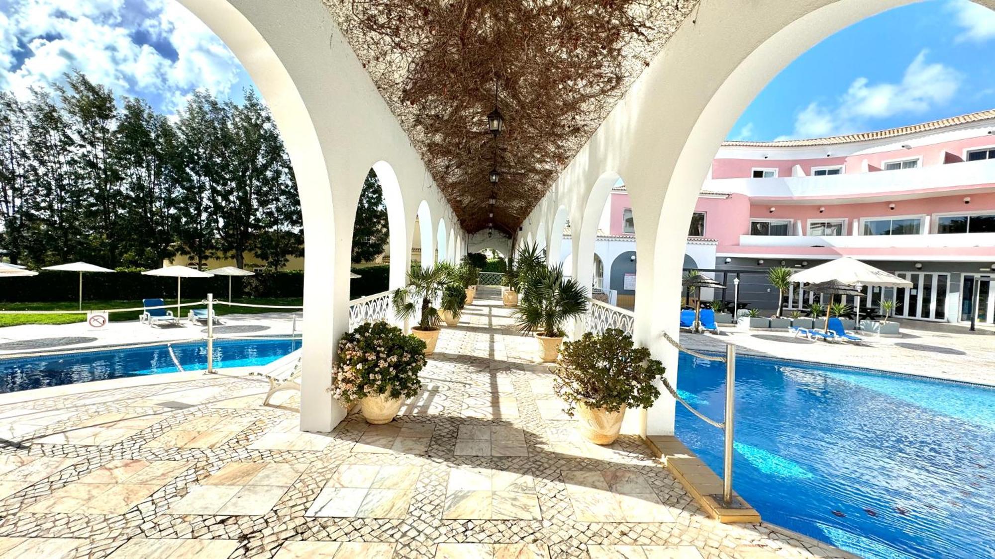 Praia Da Rocha, Vila Rosa, T1, Piscinas, Parqueamento E Internet By Ig ポルティマン エクステリア 写真